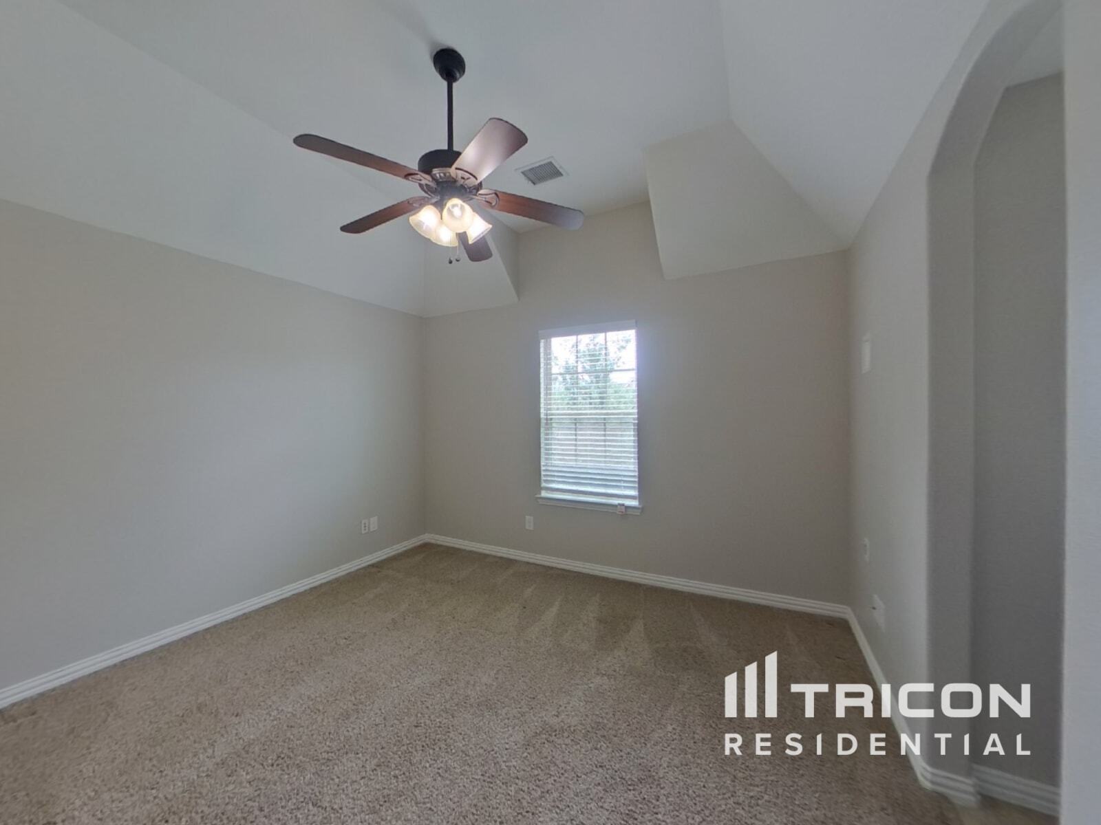 Building Photo - 5616 Granada Dr