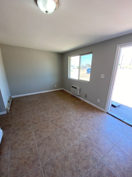 Building Photo - 417 N 32nd Pl