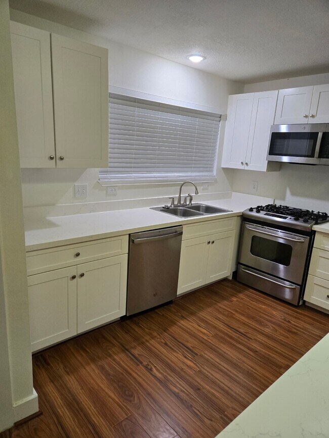 Building Photo - 9707 Farrell Dr