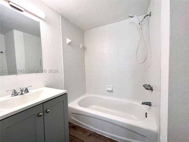 Building Photo - 444 NW 84th Terrace