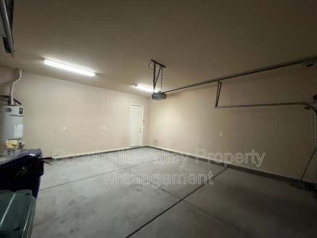 Building Photo - 81682 Avenida Alturas
