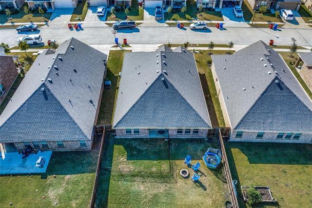 Building Photo - 3204 Honeycomb Way