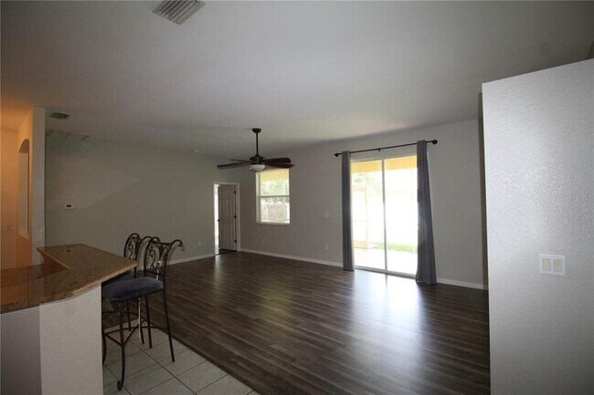 Building Photo - 3724 Eagle Pass St