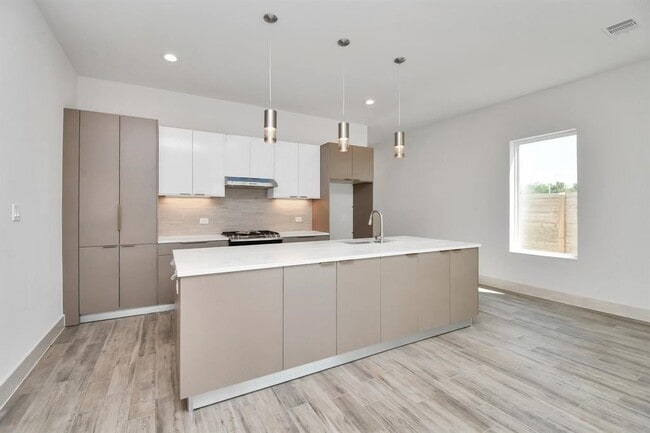 Building Photo - 4025 Boho Ln
