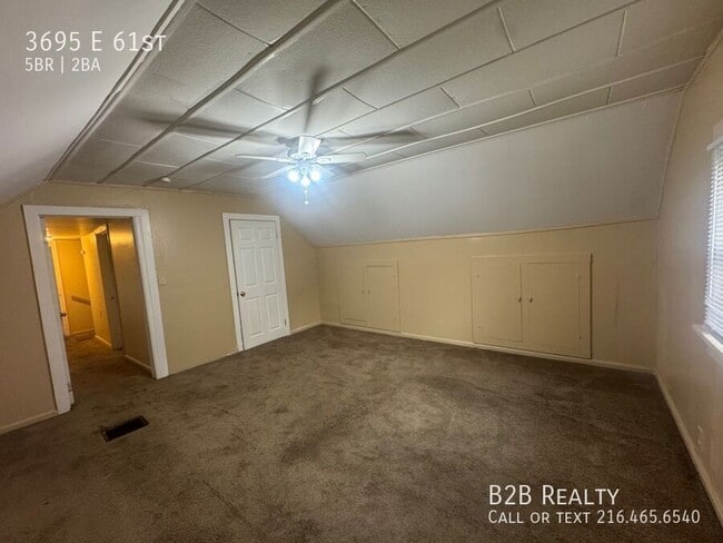 Building Photo - 3695 E 61st-