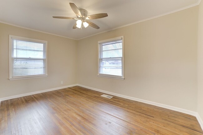 Building Photo - 2 Bed | 1 Bath