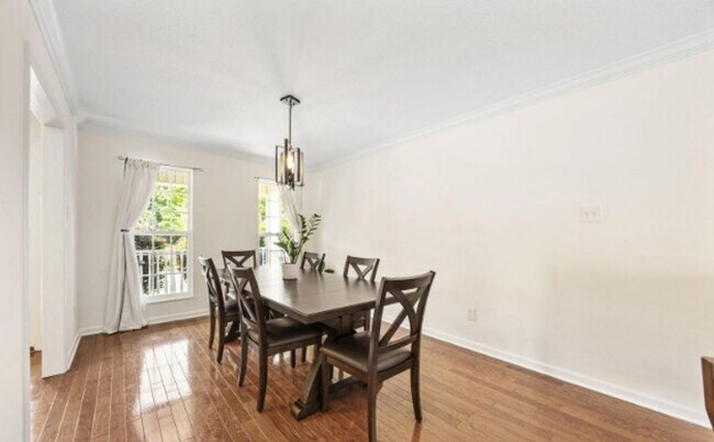 Building Photo - Knoxville 37934 - 4 bedroom 2 bath - call ...