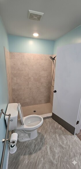 Building Photo - 152 Fenimore Ln