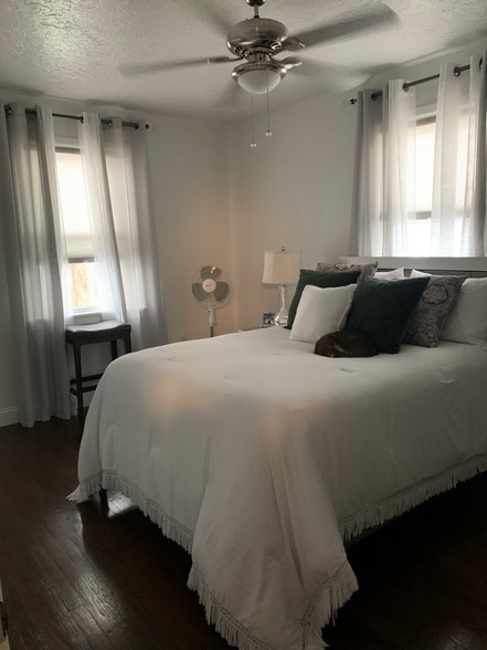 Building Photo - 608 Jackson St