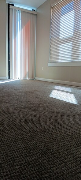 Second Bedroom - 400 4th Ave S