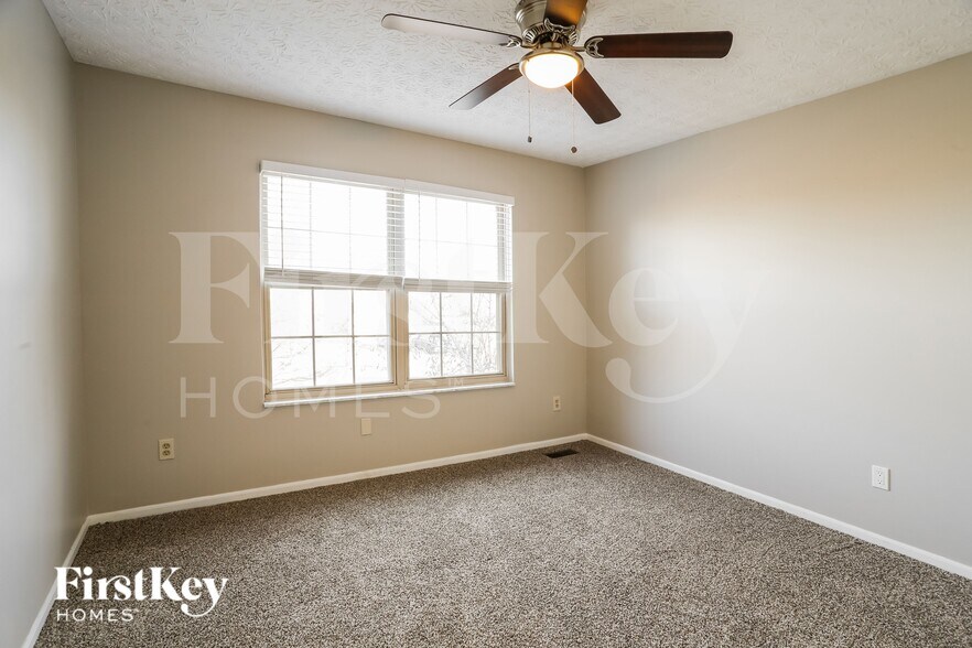 Building Photo - 3657 Lake Lanier Dr