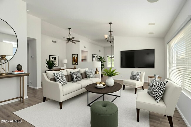 Building Photo - 1328 E Binner Dr