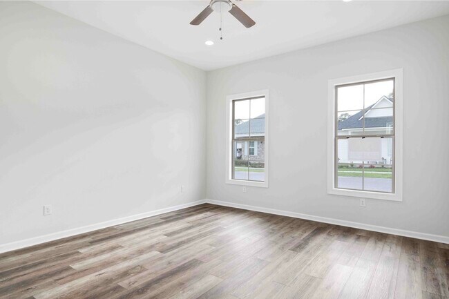 Building Photo - 105 Santa Marta Dr