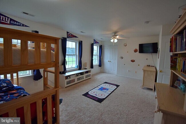 Building Photo - 34 Ashcroft Dr