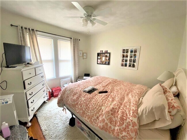 Building Photo - 27 Langley Rd