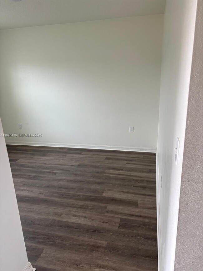 Building Photo - 579 NW North Macedo Blvd