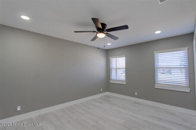 Building Photo - 983 Beechfern Ln