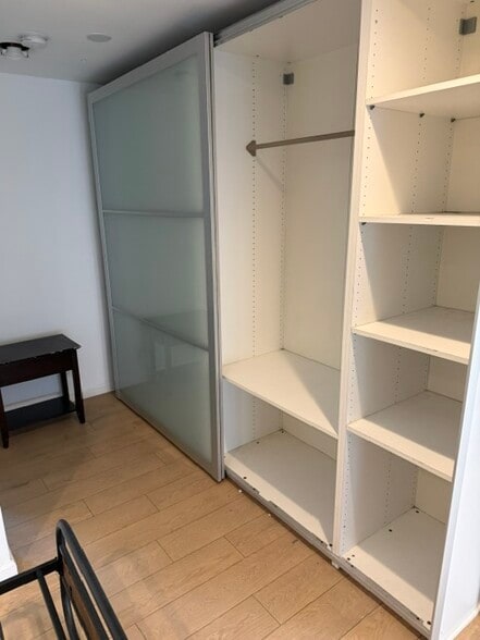 Larger bedroom - capacity for 2 - 11 20th Ave
