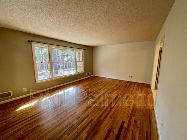 Building Photo - 136 Lacaya Rd