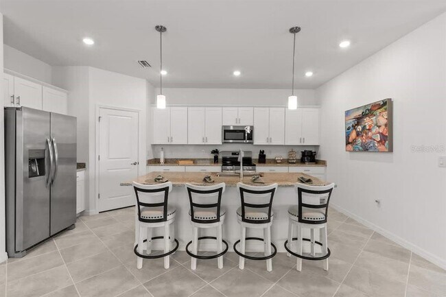 Building Photo - 1638 Saddlewood Cir