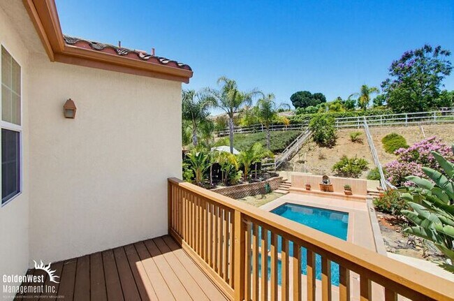 Building Photo - Elegant 5Bdm 3Ba Hilltop Home In Fallbrook!