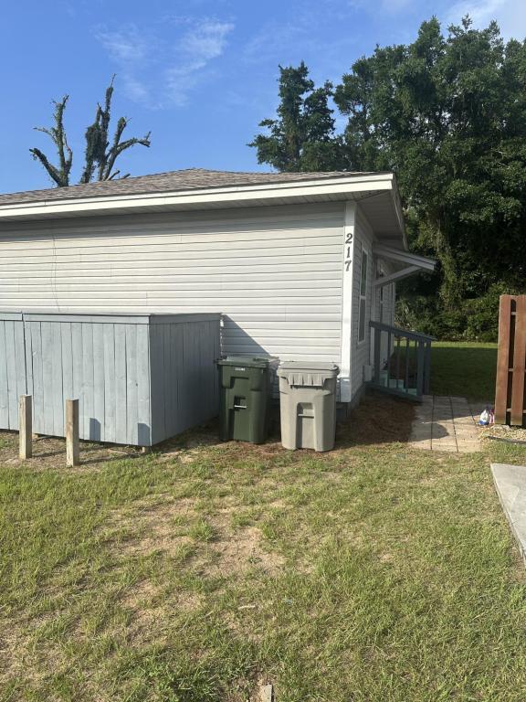Primary Photo - 217 Carys Ln