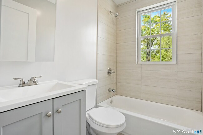 Building Photo - 173 Wellsville Ave