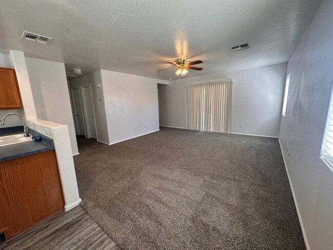 Building Photo - 43796 Sagebrush Trail