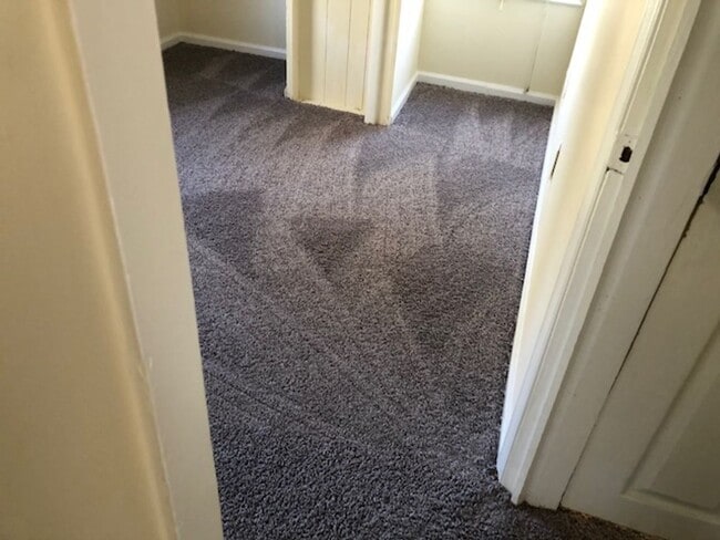 Building Photo - Charming Three-Bedroom Home in Cedmont!