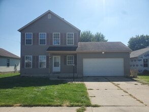 Building Photo - 2912 W Calvert St