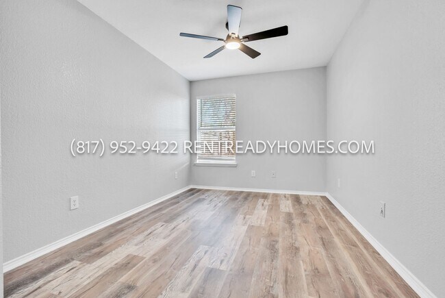 Building Photo - 1508 Pine Ln