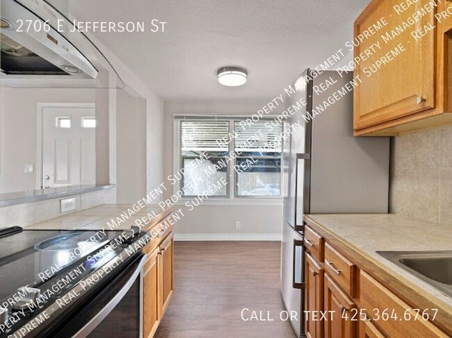 Building Photo - 2706 E Jefferson St