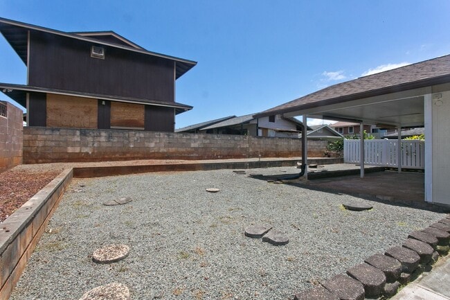 Building Photo - Mililani Town - 3 Bedroom, 2 Bath, Garage ...