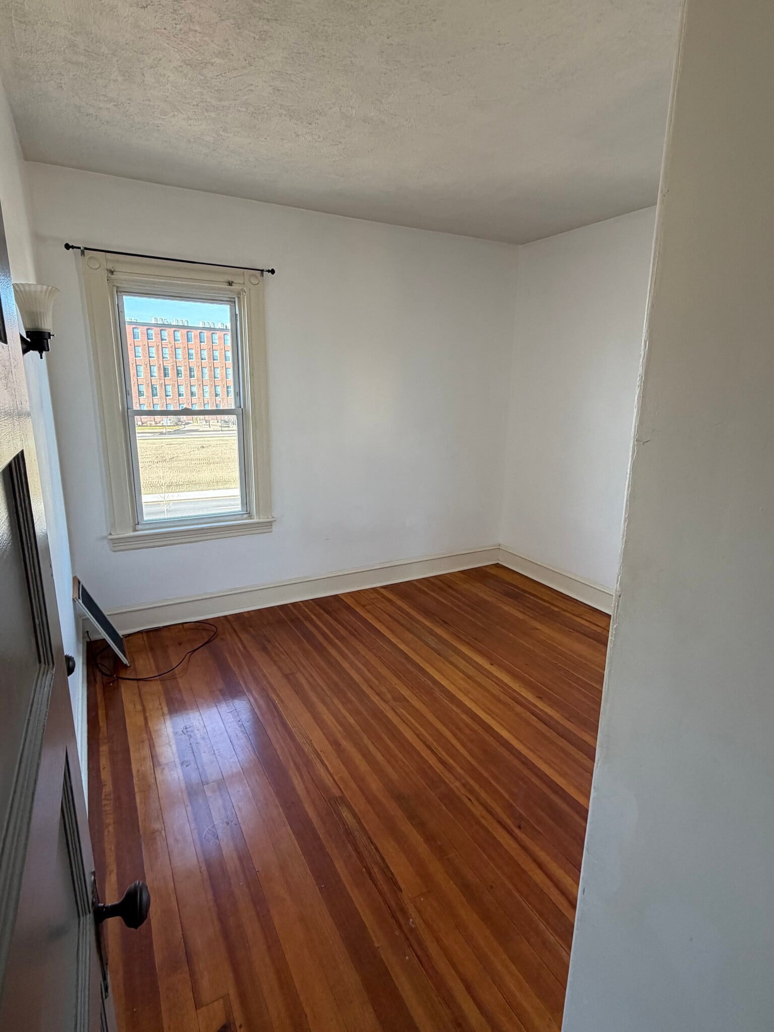 Building Photo - 168 Brownell St