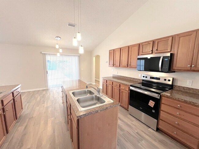 Building Photo - 48 Pennsylvania Ln