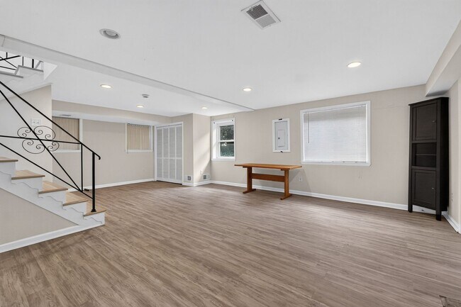 Building Photo - 3521 Yuma St NW