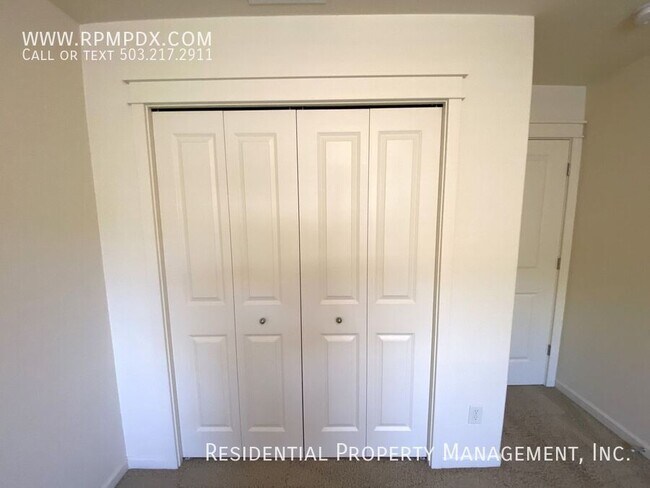 Building Photo - 9219 NW Harvest Hill Dr