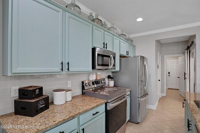 Building Photo - 14163 Mahogany Ave