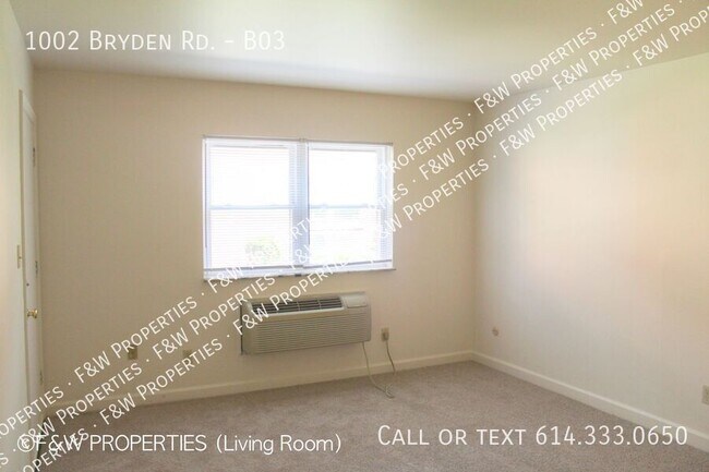 Building Photo - 1002 Bryden Rd
