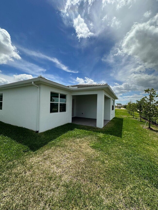 Building Photo - 12166 Viridian Blvd