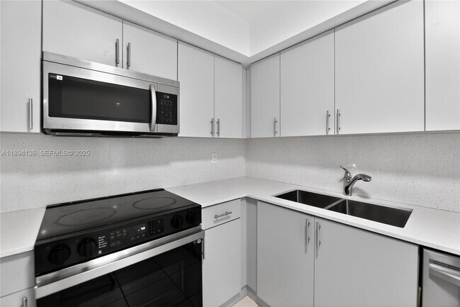 Building Photo - 7001 NW 15th St