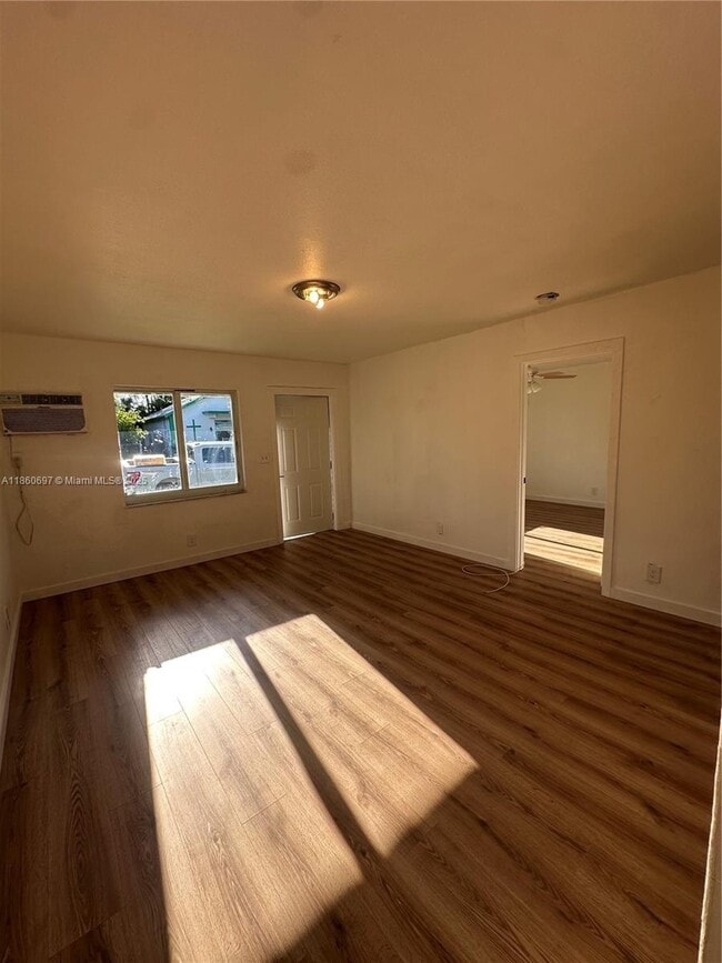 Building Photo - 2891 NW 13th Ct