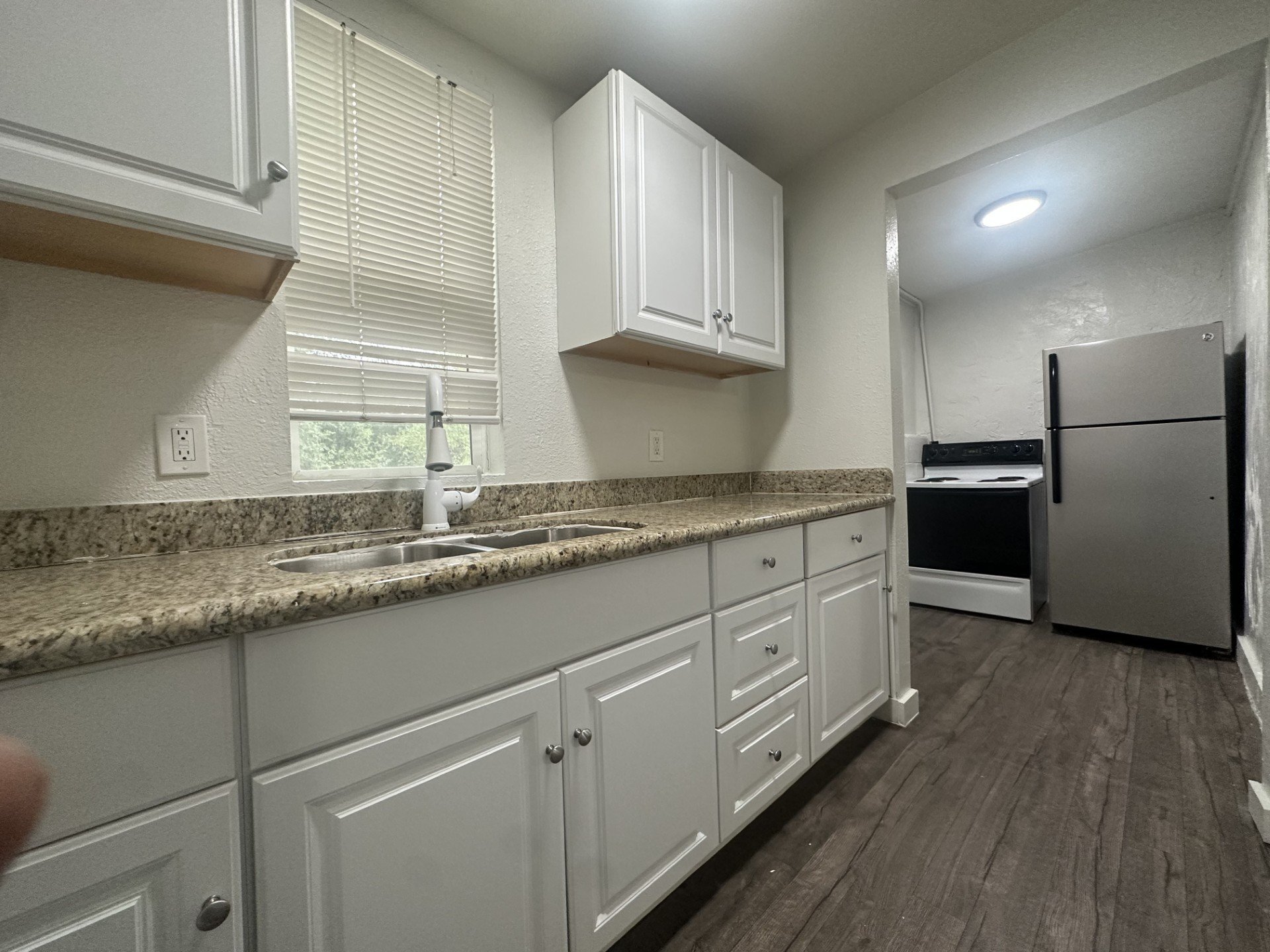 Building Photo - 614 E 600 S