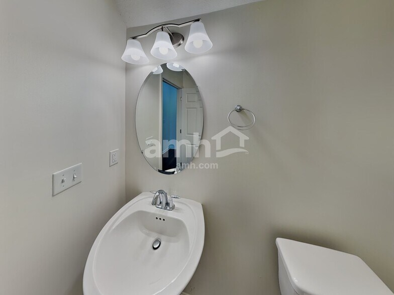 Building Photo - 163 E Jayce Way