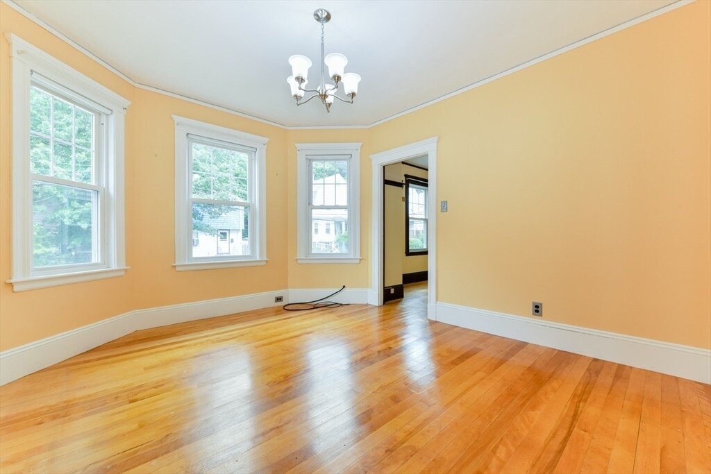 Building Photo - 652 South St