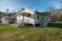 Building Photo - 30184 Smith Dr