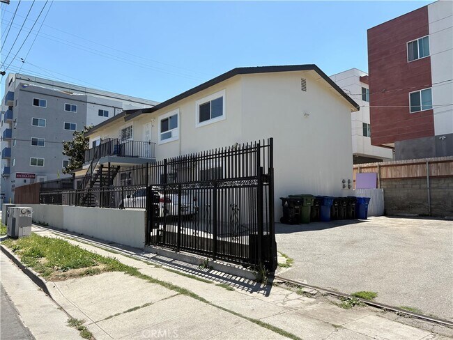 Primary Photo - 1103 S Hobart Blvd
