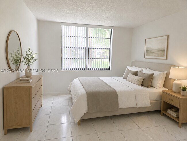 Building Photo - 13020 SW 92nd Ave