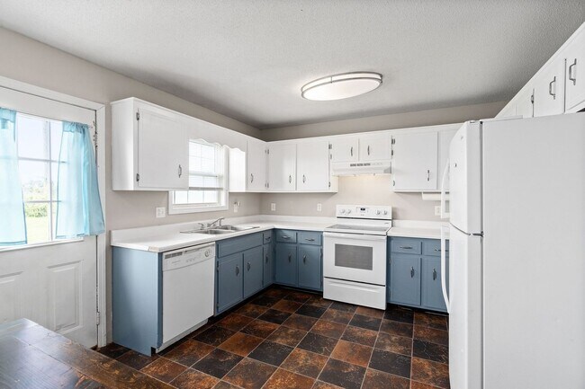 Building Photo - 524 Gainey Dr