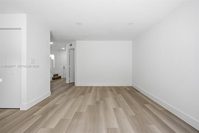 Building Photo - 82 SW 3rd Ct